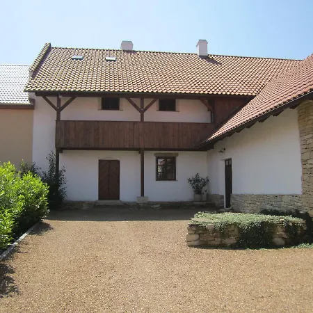 Holubnik Statecnych Zen Kralovych Luze